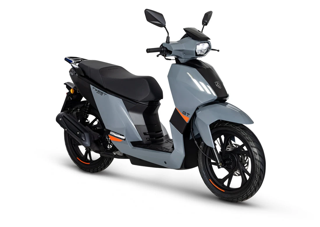 Peugeot Tweet 125 — Graphite Grey