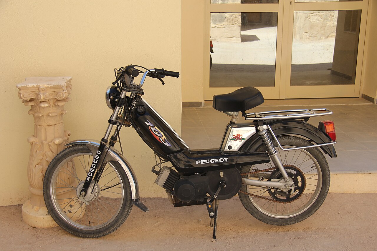Peugeot 103 moped